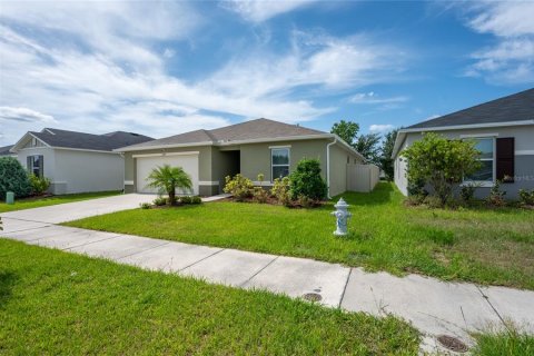 Villa ou maison à vendre à Kissimmee, Floride: 4 chambres, 186.18 m2 № 1251378 - photo 3