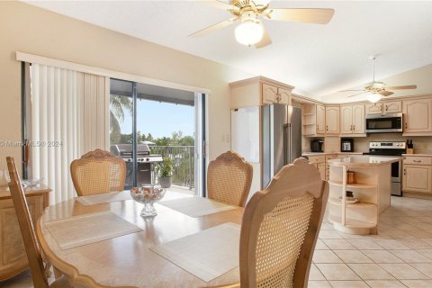 Casa en venta en Cutler Bay, Florida, 4 dormitorios, 297.84 m2 № 1310921 - foto 5