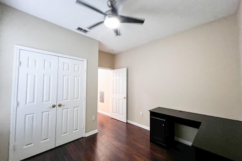 Condo in Jacksonville, Florida, 3 bedrooms  № 848743 - photo 13