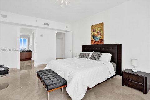 Condo in Sunny Isles Beach, Florida, 3 bedrooms  № 1365913 - photo 11