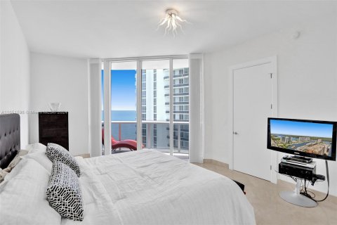 Condo in Sunny Isles Beach, Florida, 3 bedrooms  № 1365913 - photo 10