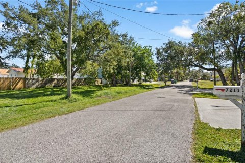 Купить земельный участок в Тампа, Флорида № 798423 - фото 16