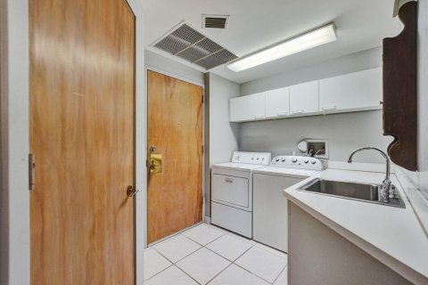 Copropriété à vendre à Aventura, Floride: 2 chambres, 208.1 m2 № 984482 - photo 2