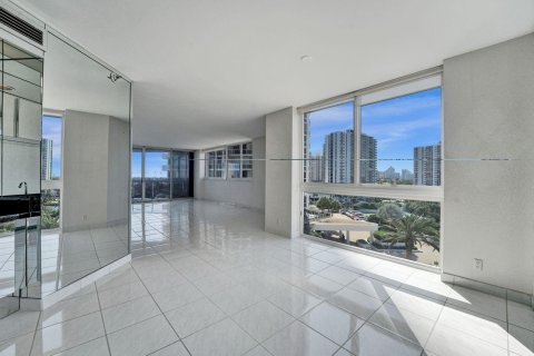 Copropriété à vendre à Aventura, Floride: 2 chambres, 208.1 m2 № 984482 - photo 16