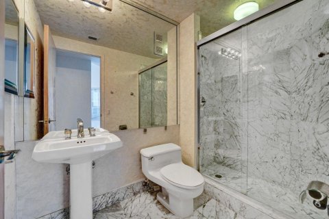 Купить кондоминиум в Авентура, Флорида 2 спальни, 208.1м2, № 984482 - фото 6