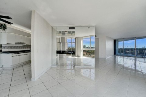 Copropriété à vendre à Aventura, Floride: 2 chambres, 208.1 m2 № 984482 - photo 17