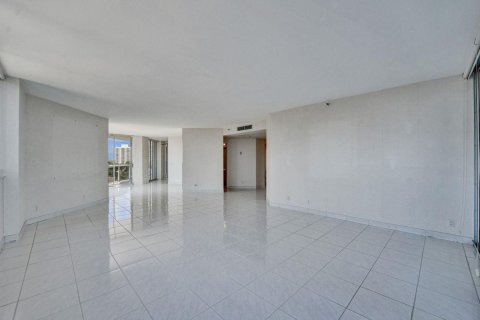 Copropriété à vendre à Aventura, Floride: 2 chambres, 208.1 m2 № 984482 - photo 26