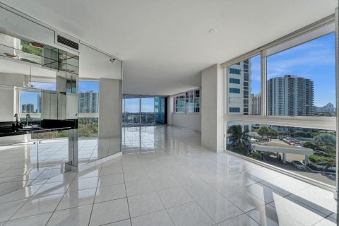 Copropriété à vendre à Aventura, Floride: 2 chambres, 208.1 m2 № 984482 - photo 15