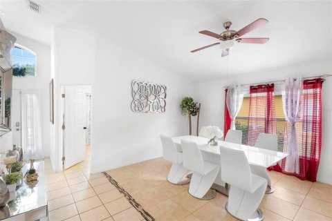 Casa en venta en Davenport, Florida, 4 dormitorios, 180.23 m2 № 1248427 - foto 5