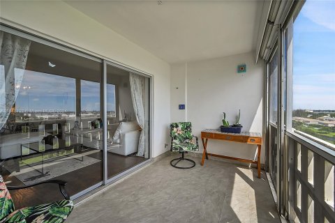 Copropriété à vendre à Hollywood, Floride: 1 chambre, 78.41 m2 № 1331352 - photo 18