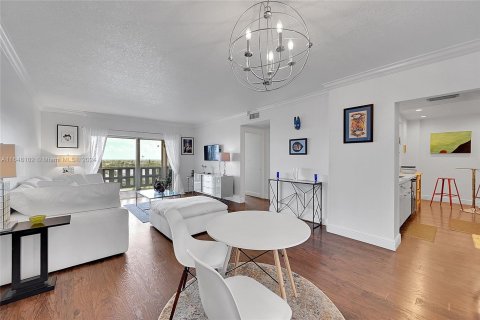 Copropriété à vendre à Hollywood, Floride: 1 chambre, 78.41 m2 № 1331352 - photo 3