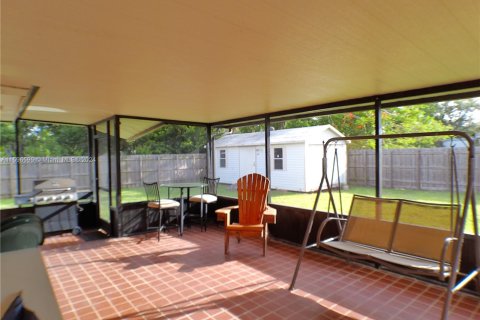 Casa en venta en Homestead, Florida, 3 dormitorios, 145.39 m2 № 1226070 - foto 17