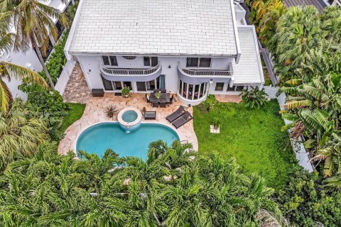 Villa ou maison à vendre à Golden Beach, Floride: 4 chambres, 327.02 m2 № 1097409 - photo 4