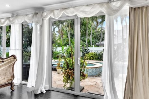 Villa ou maison à vendre à Golden Beach, Floride: 4 chambres, 327.02 m2 № 1097409 - photo 22