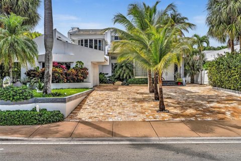 Villa ou maison à vendre à Golden Beach, Floride: 4 chambres, 327.02 m2 № 1097409 - photo 9