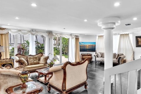 Villa ou maison à vendre à Golden Beach, Floride: 4 chambres, 327.02 m2 № 1097409 - photo 26