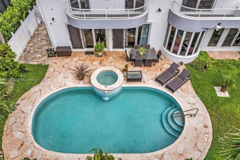 Villa ou maison à vendre à Golden Beach, Floride: 4 chambres, 327.02 m2 № 1097409 - photo 3