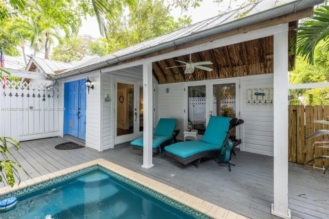 Casa en venta en Key West, Florida, 2 dormitorios, 101.64 m2 № 1119675 - foto 1