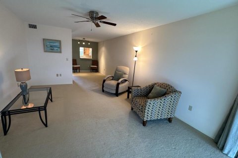 Condo in Vero Beach, Florida, 2 bedrooms  № 1189840 - photo 18