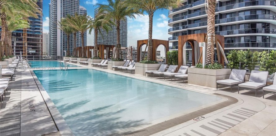 Condo à Miami, Floride, 2 chambres  № 1120705