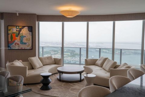 Condo in Miami, Florida, 3 bedrooms  № 6845 - photo 2