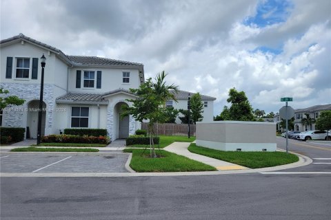 Townhouse in Homestead, Florida 3 bedrooms, 123.37 sq.m. № 1389713 - photo 1