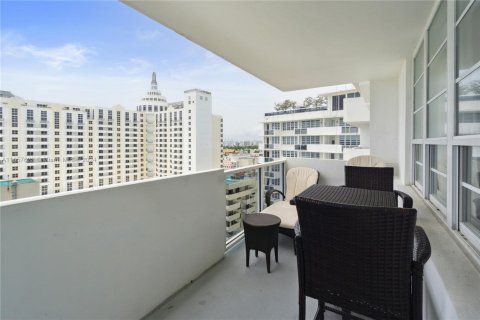 Condominio en alquiler en Miami Beach, Florida, 1 dormitorio, 65.03 m2 № 1367127 - foto 16