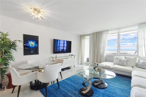 Condominio en alquiler en Miami Beach, Florida, 1 dormitorio, 65.03 m2 № 1367127 - foto 4