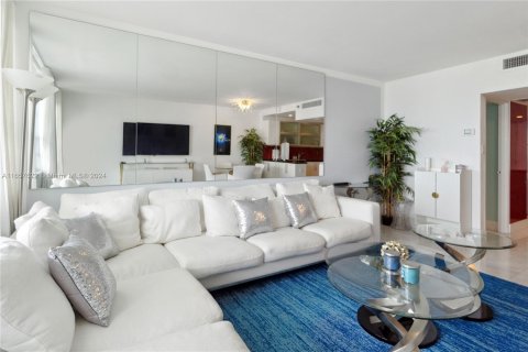 Condominio en alquiler en Miami Beach, Florida, 1 dormitorio, 65.03 m2 № 1367127 - foto 5