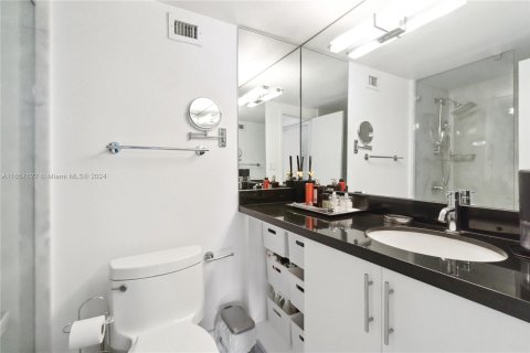 Condominio en alquiler en Miami Beach, Florida, 1 dormitorio, 65.03 m2 № 1367127 - foto 13