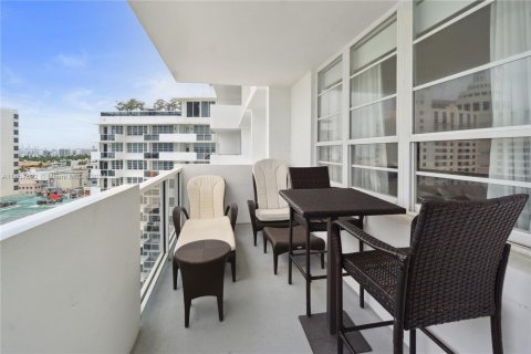 Condominio en alquiler en Miami Beach, Florida, 1 dormitorio, 65.03 m2 № 1367127 - foto 17