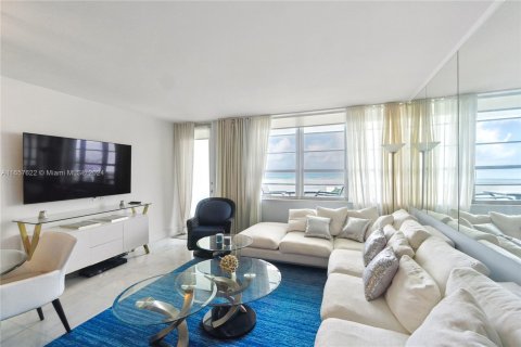 Condominio en alquiler en Miami Beach, Florida, 1 dormitorio, 65.03 m2 № 1367127 - foto 3