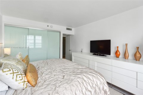 Condominio en alquiler en Miami Beach, Florida, 1 dormitorio, 65.03 m2 № 1367127 - foto 12