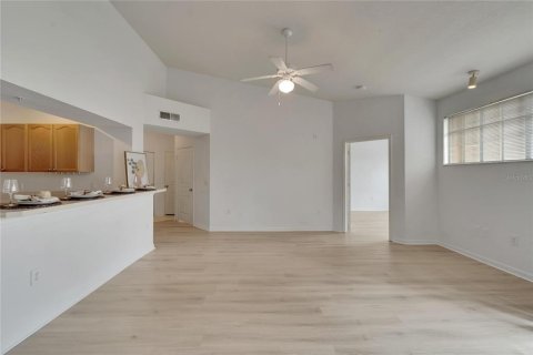 Copropriété à vendre à Tampa, Floride: 2 chambres, 101.17 m2 № 1366410 - photo 6