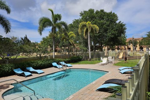 Adosado en venta en Hollywood, Florida, 3 dormitorios, 149.39 m2 № 1231592 - foto 4