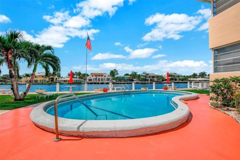 Condo in Fort Lauderdale, Florida, 1 bedroom  № 1398046 - photo 25