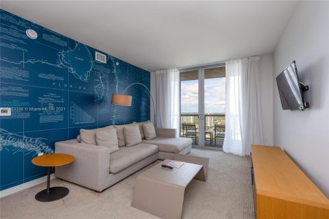 Apartamento en alquiler en Hallandale Beach, Florida, 2 dormitorios, 95.5 m2 № 1063 - foto 5