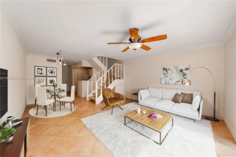 Copropriété à vendre à Pinecrest, Floride: 2 chambres, 89.19 m2 № 1291590 - photo 12