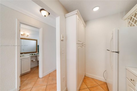 Copropriété à vendre à Pinecrest, Floride: 2 chambres, 89.19 m2 № 1291590 - photo 24