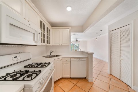 Copropriété à vendre à Pinecrest, Floride: 2 chambres, 89.19 m2 № 1291590 - photo 21