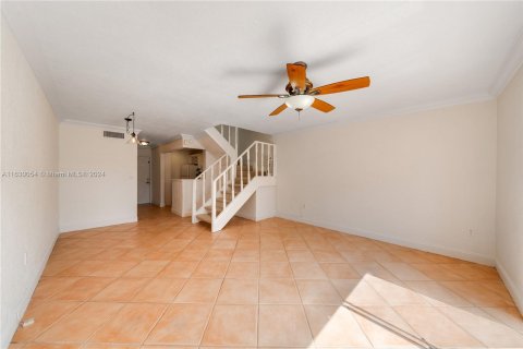 Copropriété à vendre à Pinecrest, Floride: 2 chambres, 89.19 m2 № 1291590 - photo 13