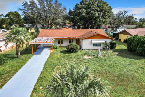 Villa ou maison à vendre à Ocala, Floride: 3 chambres, 192.03 m2 № 1417336 - photo 1