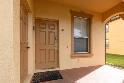 Townhouse in Davenport, Florida 4 bedrooms, 172.43 sq.m. № 1363119 - photo 2