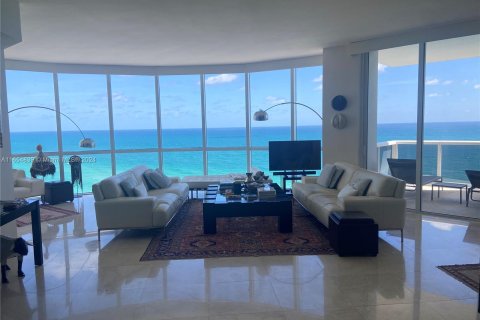 Copropriété à vendre à Sunny Isles Beach, Floride: 3 chambres, 199.09 m2 № 1368690 - photo 1