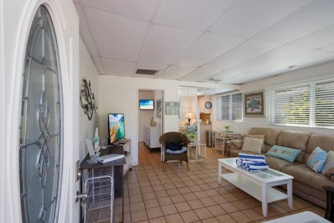 Duplex à vendre à Holmes Beach, Floride: 2 chambres, 54.91 m2 № 821364 - photo 6