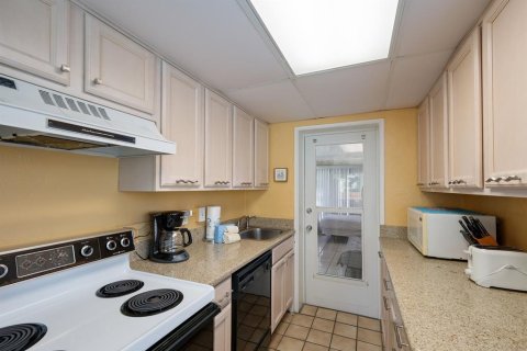 Duplex à vendre à Holmes Beach, Floride: 2 chambres, 54.91 m2 № 821364 - photo 16