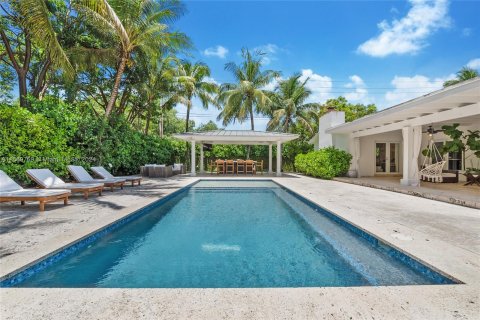 Villa ou maison à vendre à Miami, Floride: 4 chambres, 241.36 m2 № 1368890 - photo 28