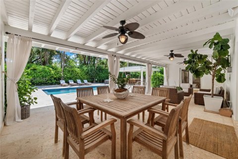 Casa en venta en Miami, Florida, 4 dormitorios, 241.36 m2 № 1368890 - foto 24