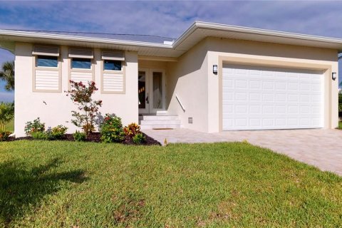 Villa ou maison à vendre à Punta Gorda, Floride: 3 chambres, 155.05 m2 № 623039 - photo 3