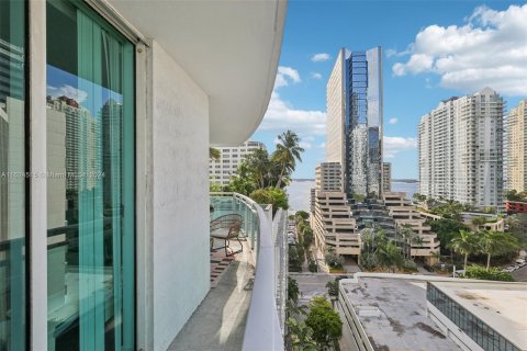 Condo in Miami, Florida, 2 bedrooms  № 1271082 - photo 25